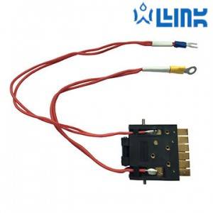 Wire harness with high-speed data connector, HSD connector, PCB, cable connector