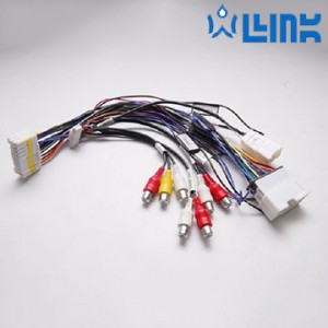 Power wire harness for consuming electronics, power supply