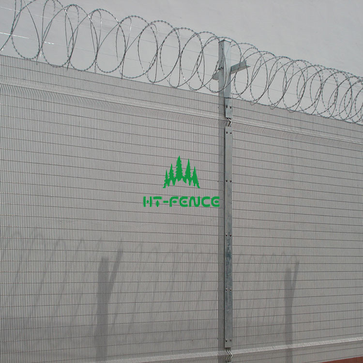 Fast delivery 358 Mesh Fencing Panels - High security anti climb fence – Hangtong detail pictures