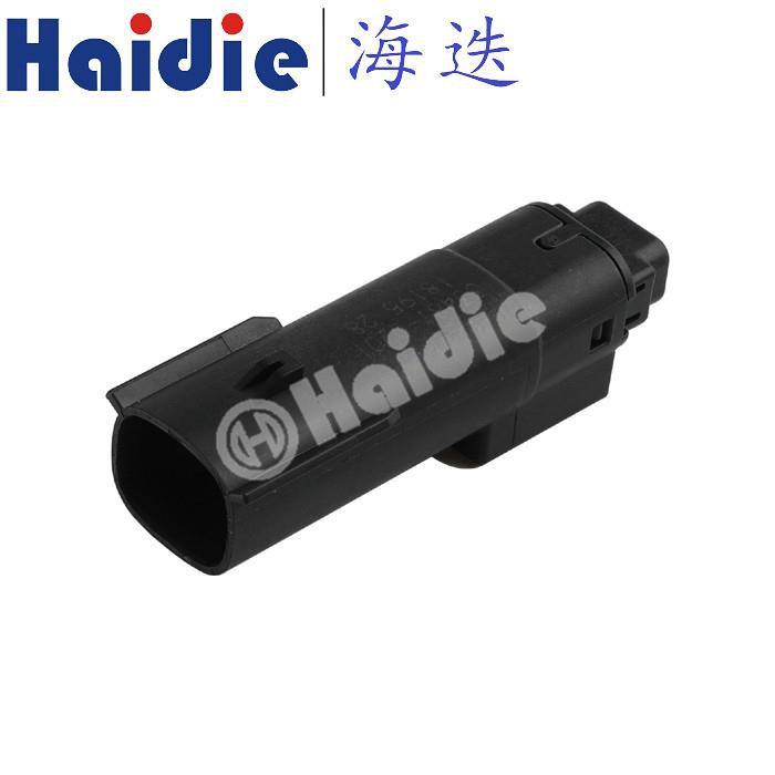 2 Pole Male Car Electrical Connector 33481-0201