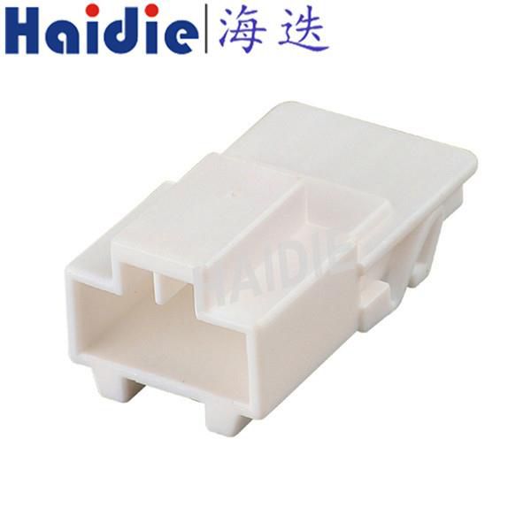 4 Pins Blade Wire Connector MG621389
