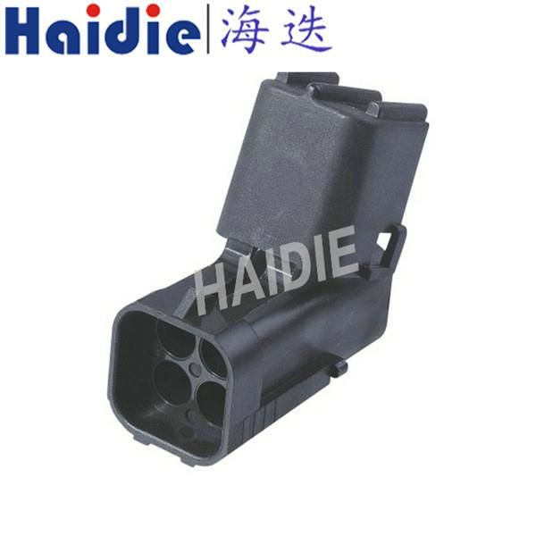 4 Hole Male Wire Connectors12015024
