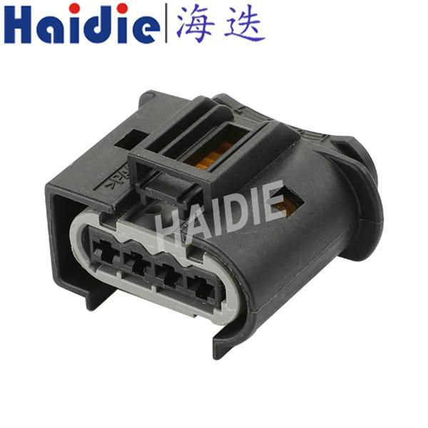4 Pin Female Electrical Wire Connector 09448401