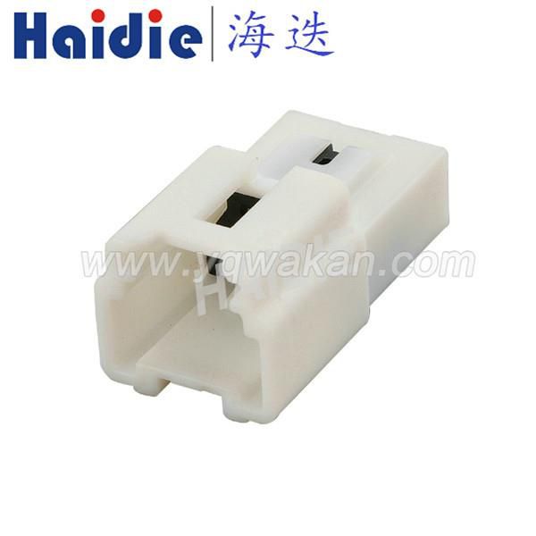 3 Pin Male Cable Connectors 6098-6964