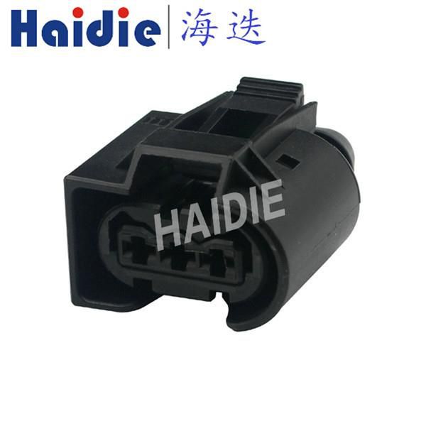 3 Hole Female Waterproof Automotive Electrical Connectors 09 4413 11 22140492050