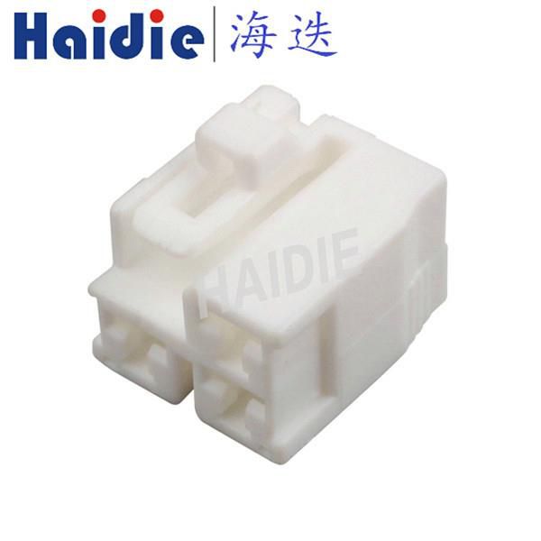 3 Pin Female Cable Connectors 6098-0151