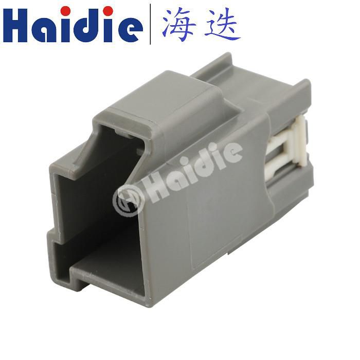 6 Pin Blade Electrical Connectors 7282-5532-40