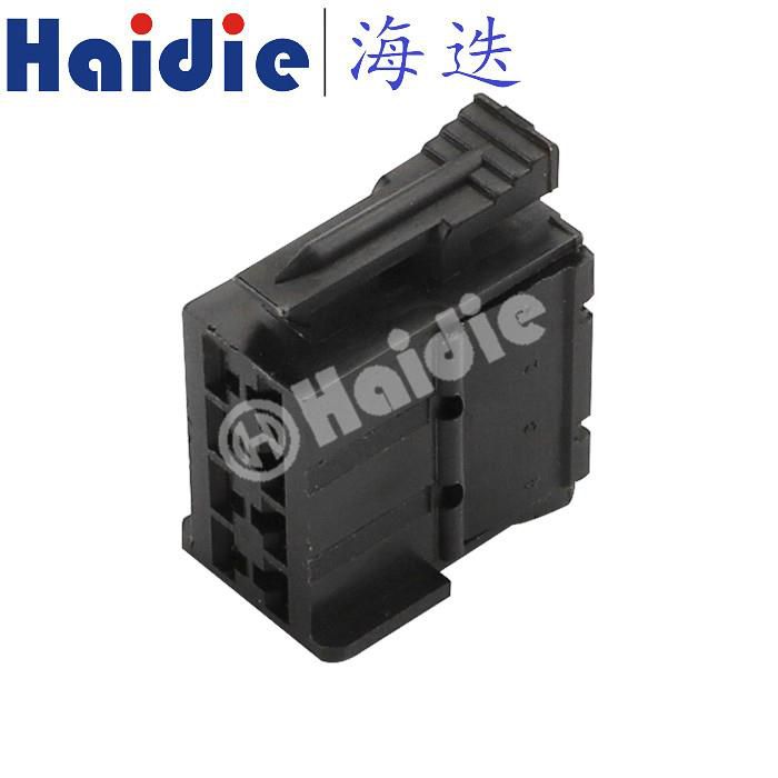 8 Hole Female Wire Connector 929504-3