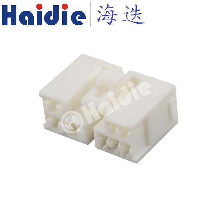 8 Way Female Connector 175979-1