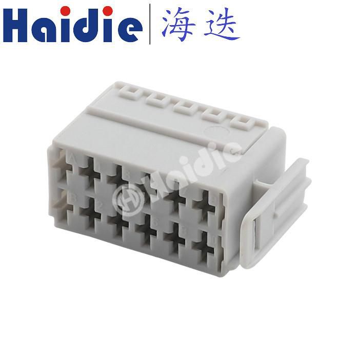 12 Pin Male Cable Wire Connector 590-881