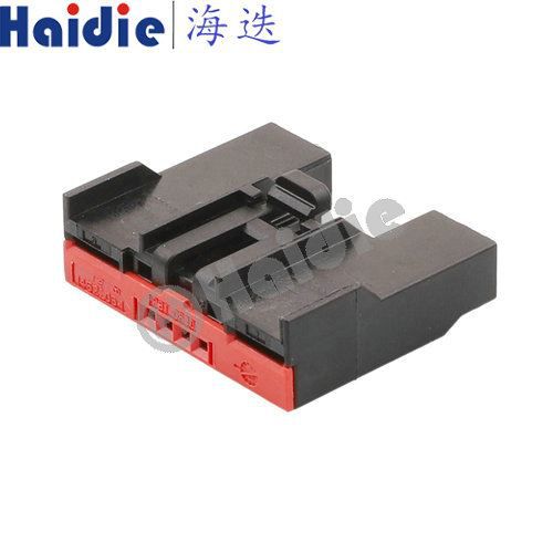 6 Pin Female Automotive Electrical Wiring Connector 1452205-1
