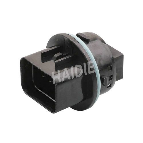 8 Pin HN132-08027 Male Electrical Automotive Wiring Harness Cable Connector