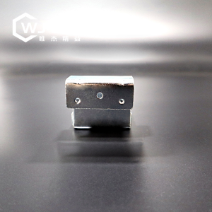 Galvanized steel downshift roller track joint for 60 type roller track flow racking accessory