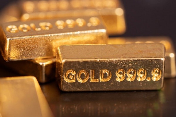 Gold prices record their strongest October surge in nearly half a century