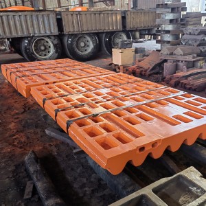 Casting Steel Parts Crusher Wear Parts Jaw Plate Apply For QJ340/QJ240