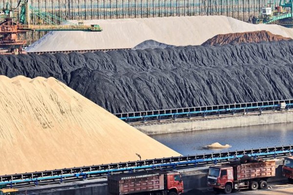 Iron ore price nears one-week high on positive China data, growing spot liquidity