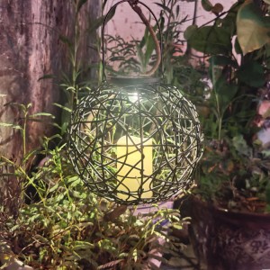 Solar Lanterns Hanging Lights Solar garden lamp Metal LED Lights with Handle for Table Yard