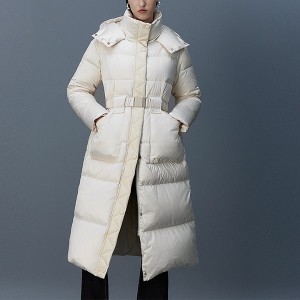 Women’s hooded and adjustable belt down jacket