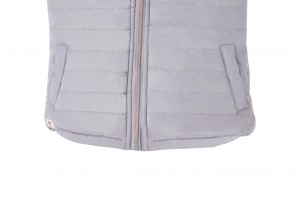 2022 New sleeveless hooded children’s down jacket solid color light children’s vest wholesale