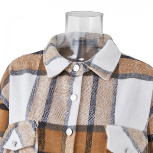 Mga Button ng Hot Sale na Nakabulsa na Loose Fit Classic Plaid Long Sleeve Shirt Para sa Babae