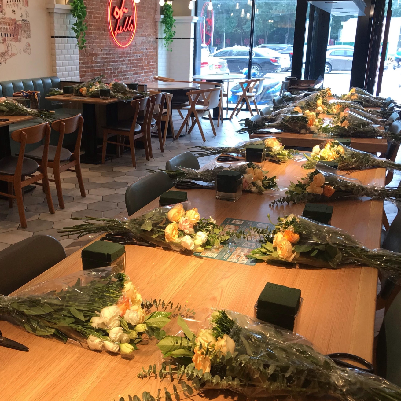 Company Event: Flower Arrangement and Life