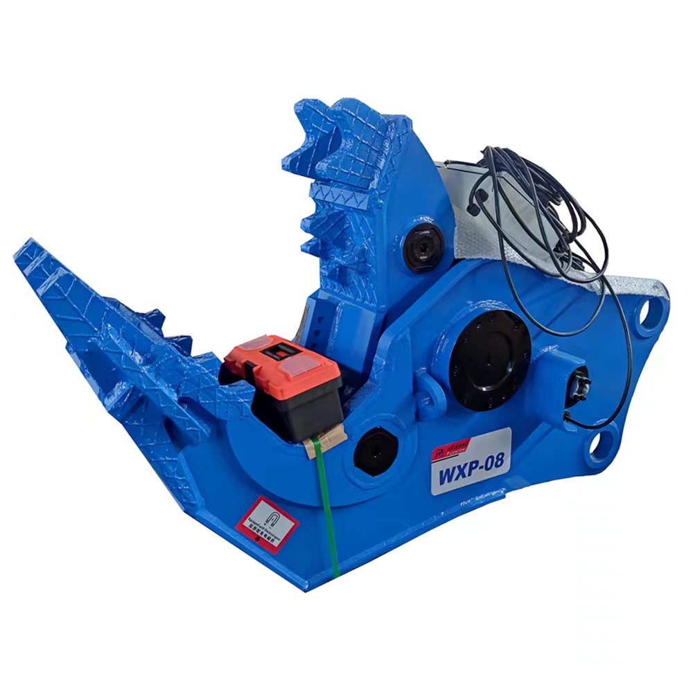 Hydraulic concrete crusher pulverizer with magnet