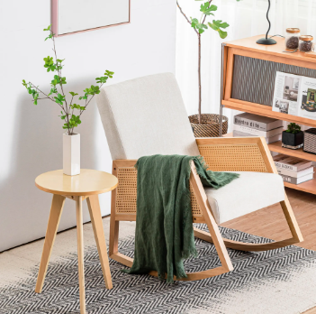 Obývacia izba: ideálne miesto pre vaše obľúbené kreslá a dekoratívne stoličky Wyida