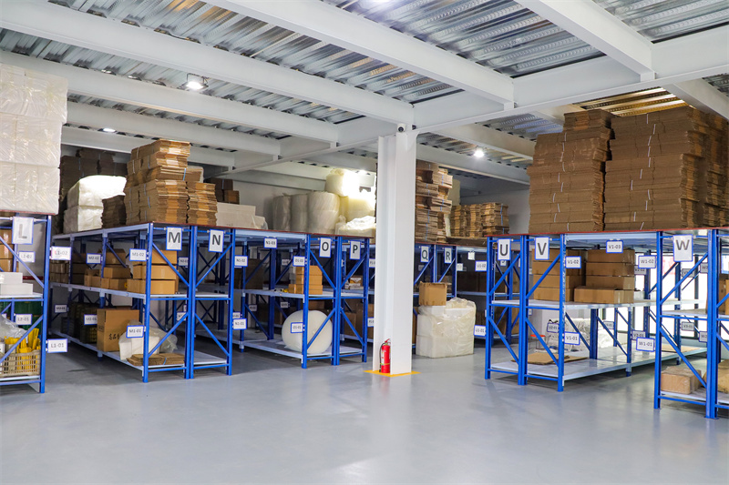 Modern warehouse management01
