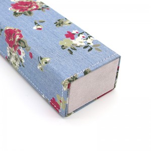 W07 Custom flower fabric handmade folding rectangular cloth glasses case