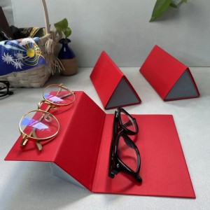Triangle display folding eyewear case