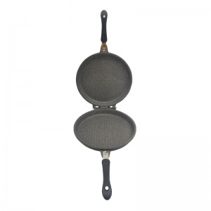 Double pan handle with magnet