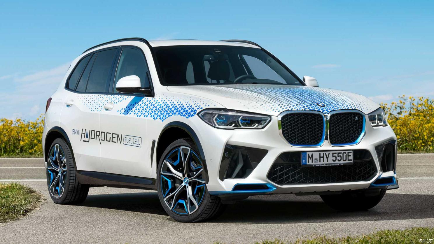 BMW has started production of the iX5 hydrogen fuel cell version