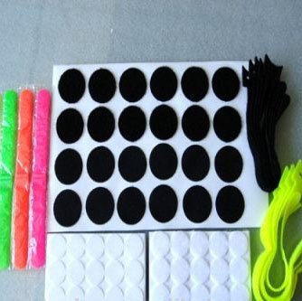 China Wholesale Adhesive Hook And Loop Tape Manufacturers -  China Factory Adhesive Hook And Loop Fabric Fastener – Xinghua