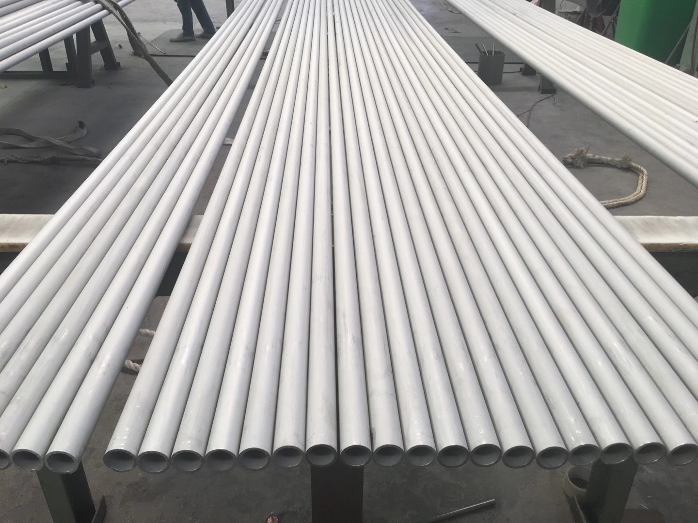 Stainless Steel  Round Pipe 1/2′′-48′′ DN15-DN1200
