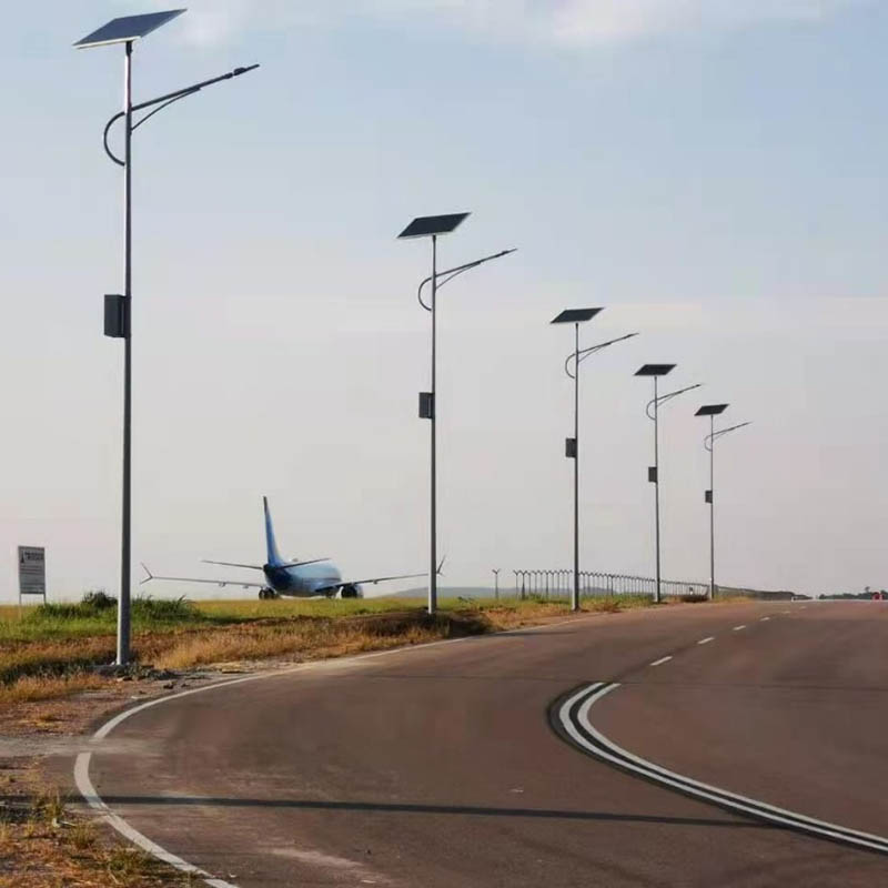 Lumina stradală solară din Kenya
