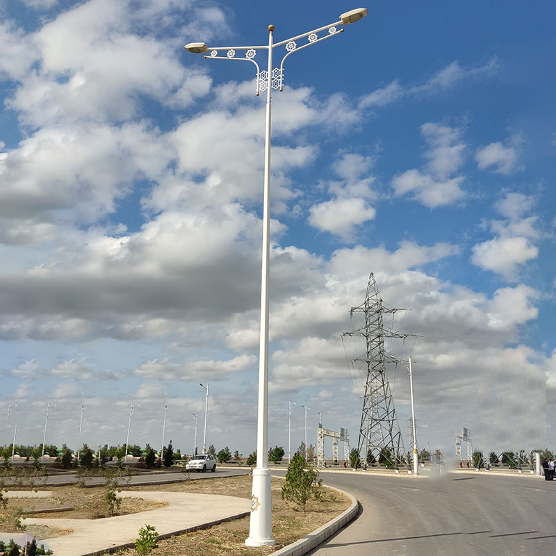 Proyek Lampu Jalan Saudi