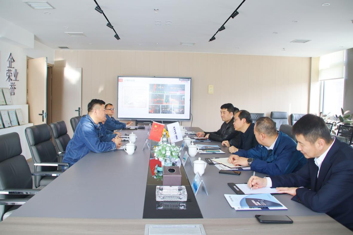 Líderes da Academia de Ciências Sociais de Shaanxi visitaram Xiye para pesquisa e inspeção