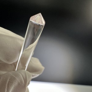 Pilar safir dipoles kanthi tahan aus kristal tunggal transparan