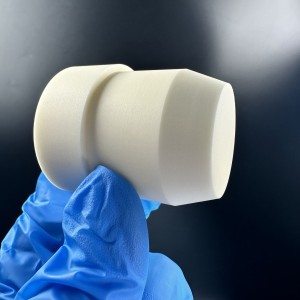 A ceramica d'alumina policristallina Al2O3 hà persunalizatu a resistenza à l'usura à alta temperatura