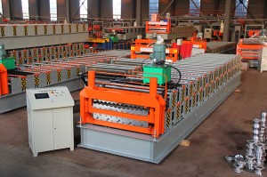 Wholesale China PLC Control Colored Steel Roof Step Tile Making Machine/Glazed Roof Tile Machine/Step Tile Roofing Sheet Roll Forming Machine