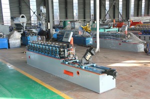 factory Outlets for Fully Automatic Type Changing Stepless Shearing CZ-Shaped Steel Forming Machine