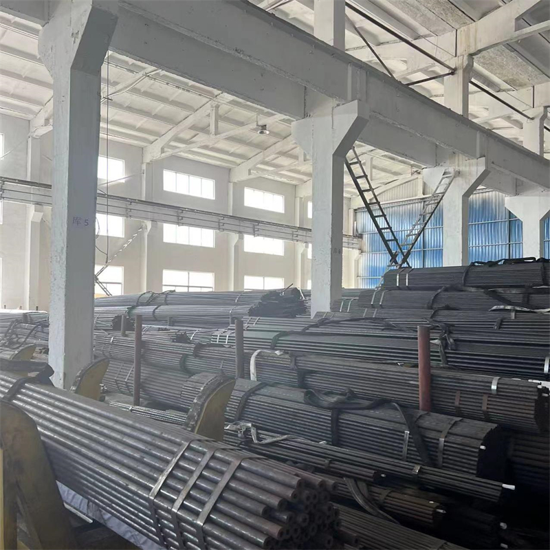 Seamless steel tubes for high-pressure for chemical fertilizer equipements