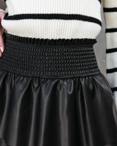 Made in factory PU high elastic waist ruffle black mini skirt