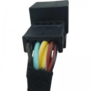 Ang mga tiggama nag-customize sa mga automotive wiring harnesses, pagproseso sumala sa mga drowing