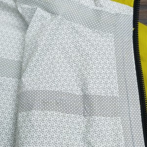 OEM custom high quality lightweight 2.5-layer construction waterproof rain jacket rain coat hardshell softshell