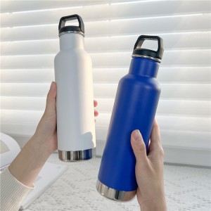 Recycled stainless steel bottle