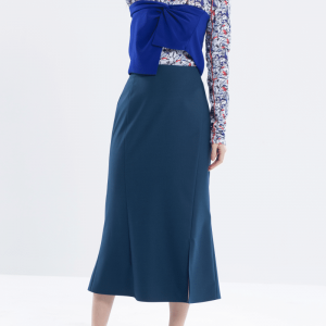 Elegant and fashionable turquoise fish tail skirt