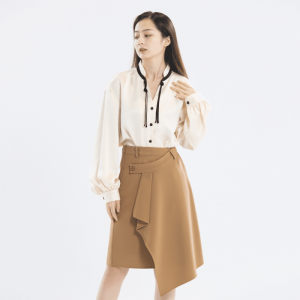 Brown skirt with special folding design