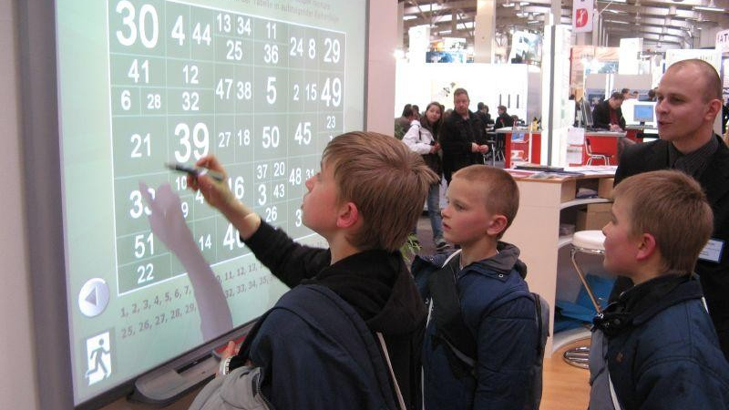 Interactive smart whiteboard for Education