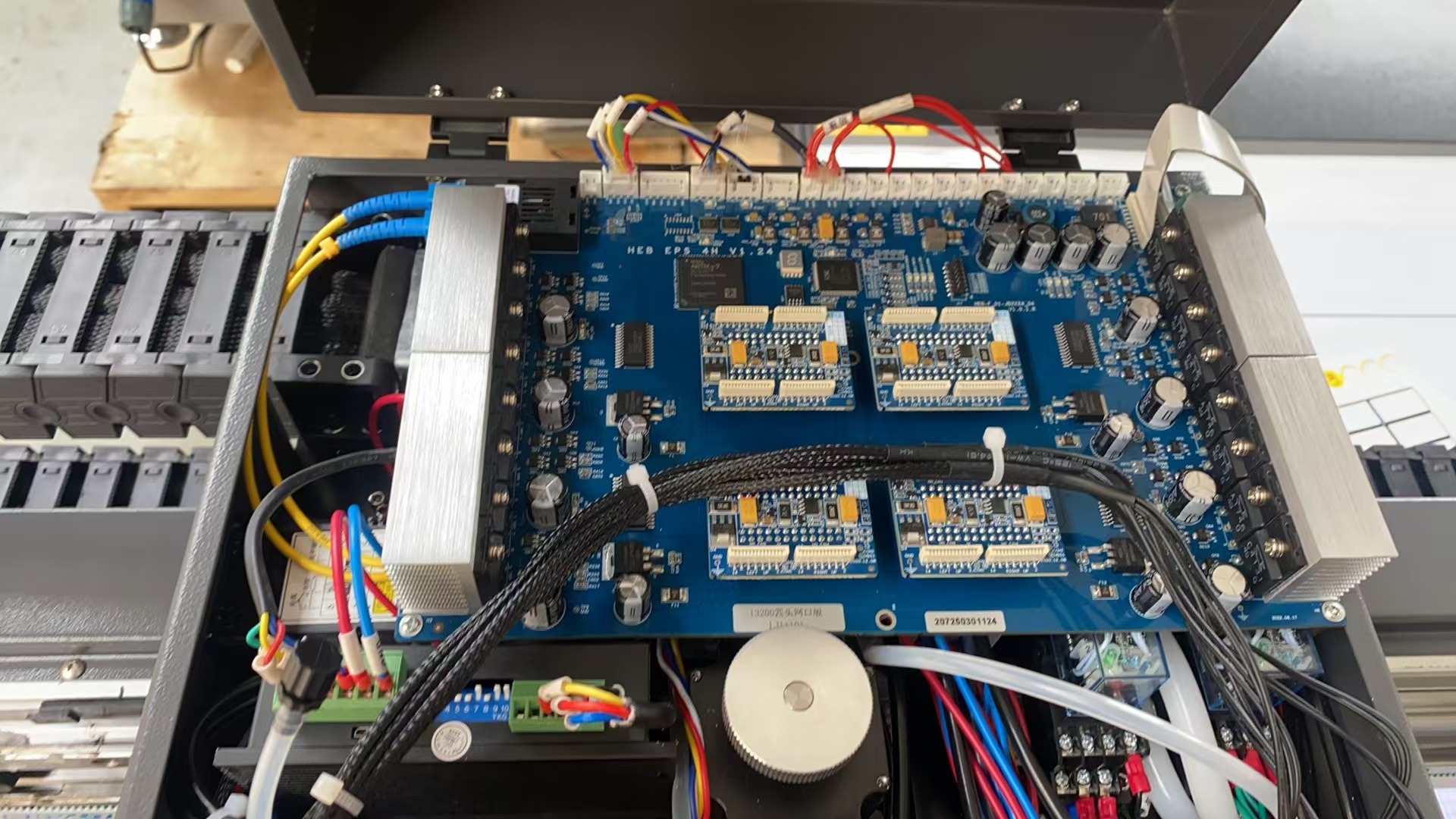 2025-9-19 main board